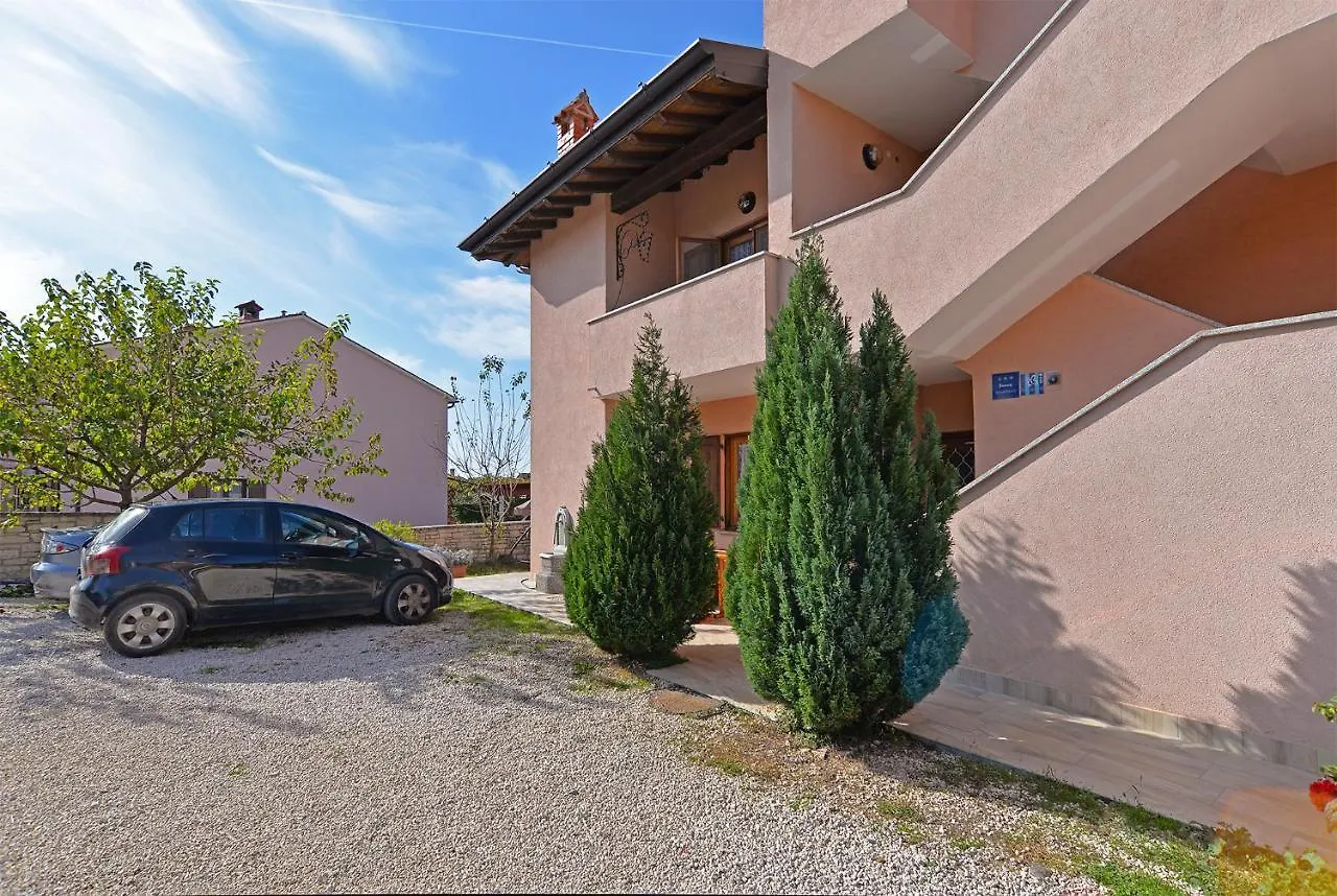 Apartments Bale 1945 Croatia
